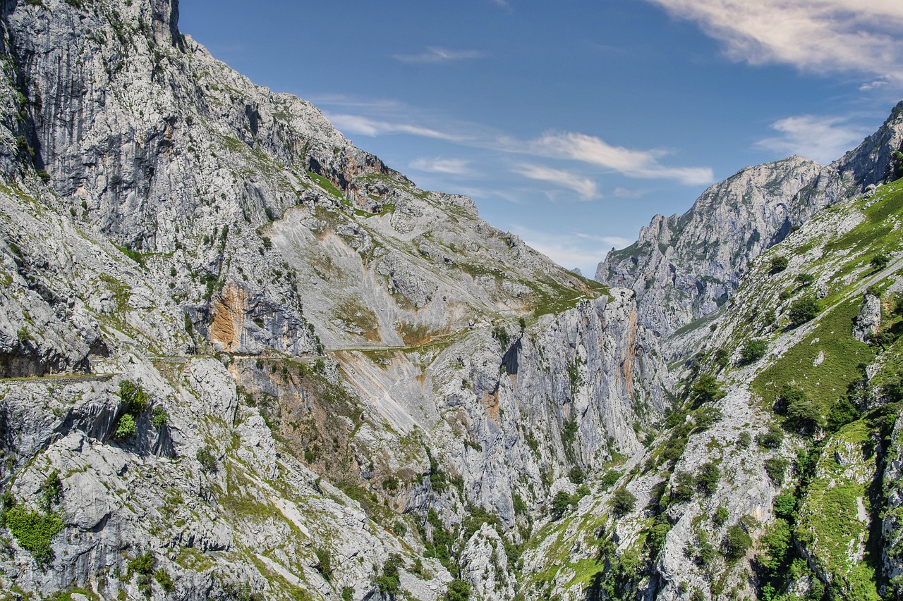 Hidden Valleys in the United States’ Rocky Mountains